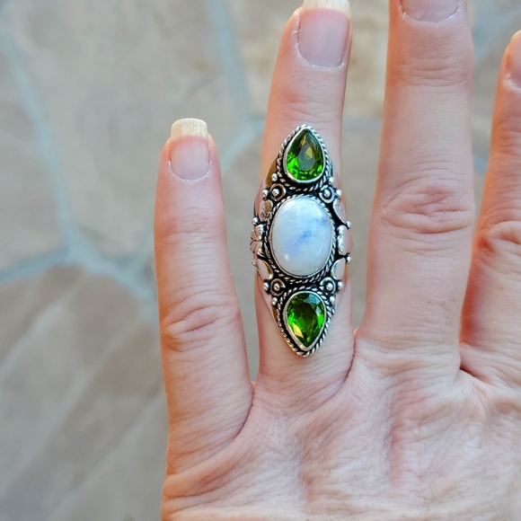 New Rainbow Moonstone & Peridot 925 Silver Statement Ring. - Picture 7 of 12